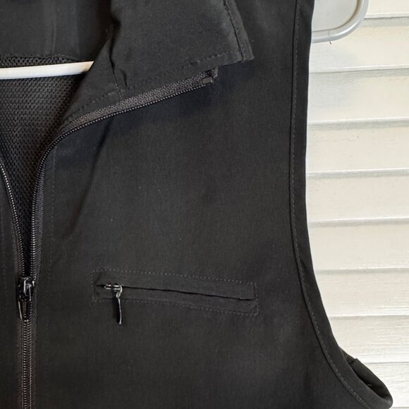 HALEY RESERVE WOMENS MEDIUM BLACK ZIP UP PERFORMANCE VEST GOLF GORPCORE SPORTY - Picture 4 of 8